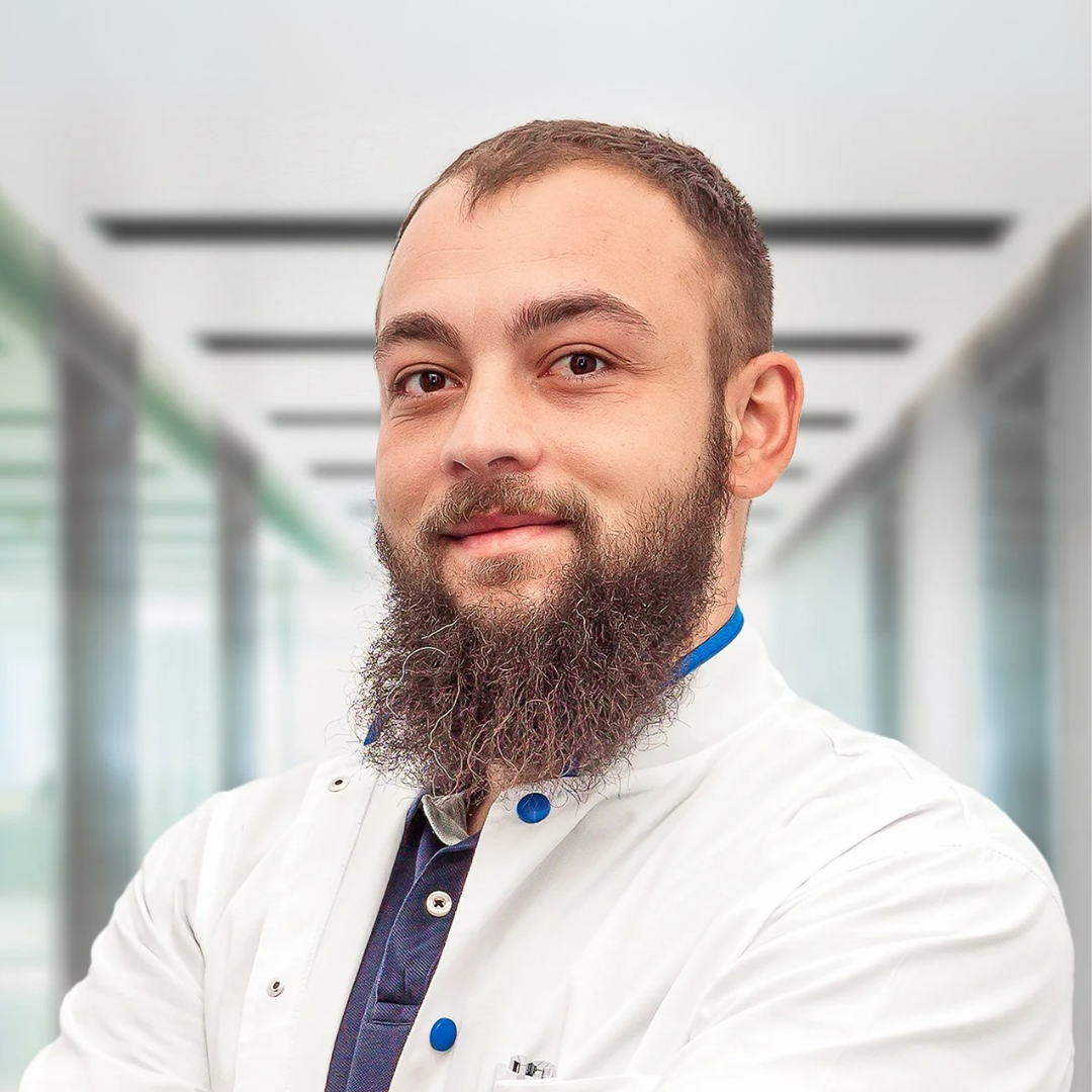 Ortoped Cluj Dr. Filon Cătălin Adrian în cabinetul de consultații din Cluj