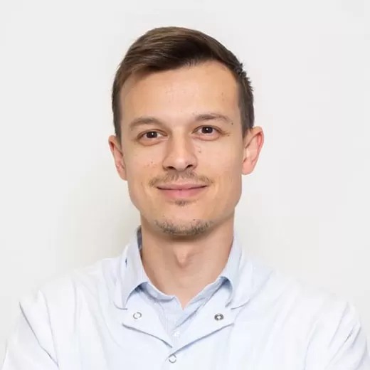 Nefrectomie parțială laparoscopică 3D pentru tumoră renală de mari dimensiuni 2 dr. laslo masterchef romania 2025 urologie chirurgie robotica holep