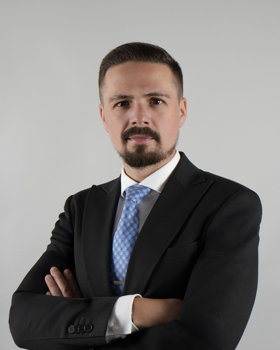 dr. simion iustinian neurochirurgie cluj operații hernie cluj operaie coloana cluj