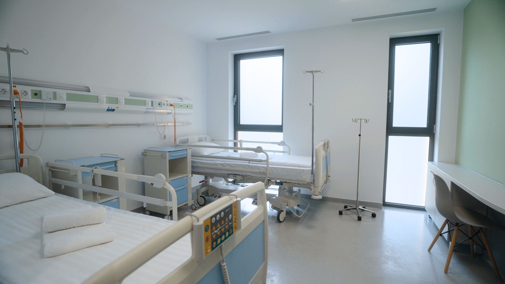 Chirurgia robotică și viitorul medicinei integrate: interviu cu managerul general al Spitalului Transilvania - Dr. jr. Șomlea Mihaela Rodica despre performanță, tehnologie și conceptul ONE CARE 17 5