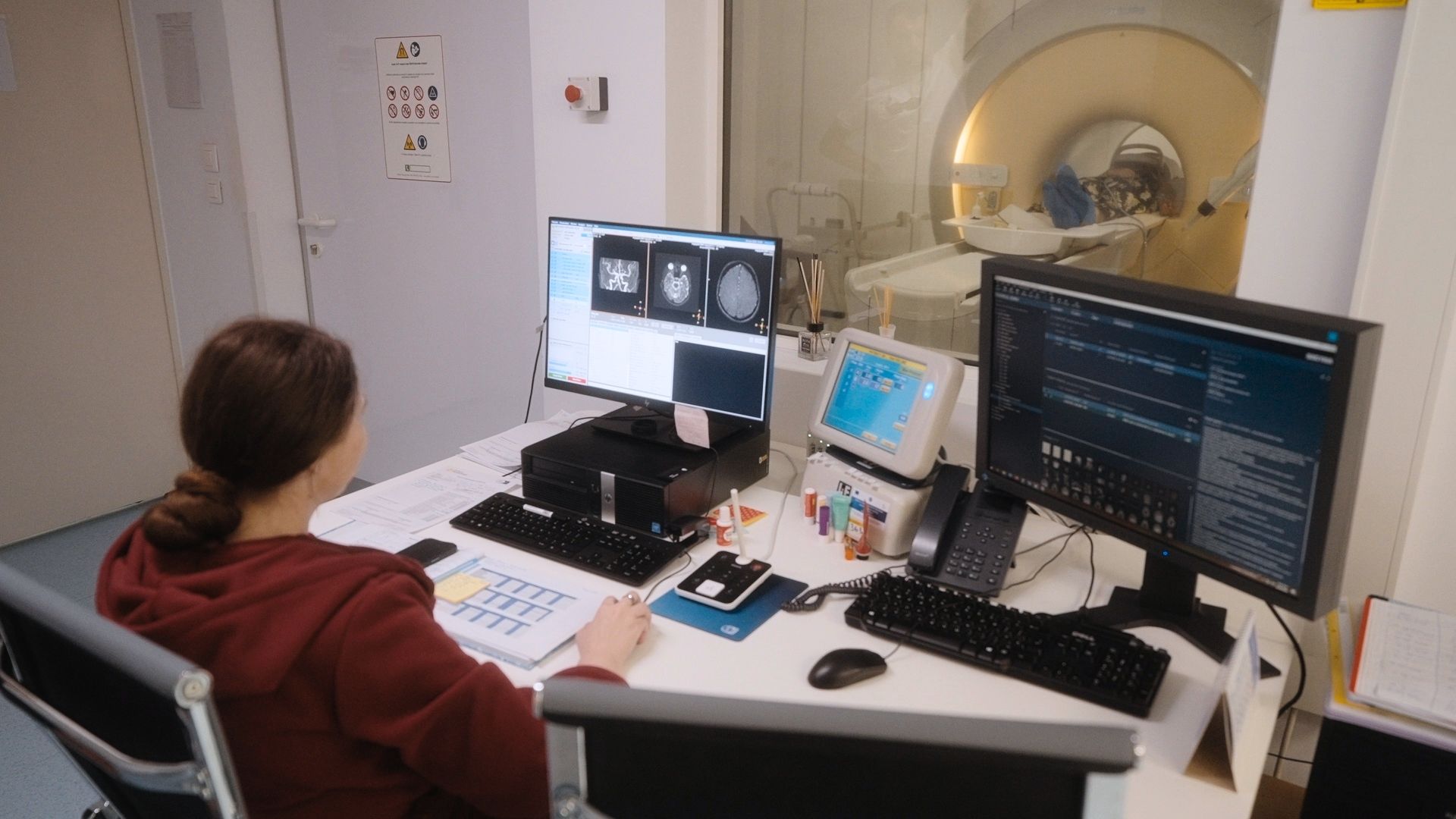 Chirurgia robotică și viitorul medicinei integrate: interviu cu managerul general al Spitalului Transilvania - Dr. jr. Șomlea Mihaela Rodica despre performanță, tehnologie și conceptul ONE CARE 9 6
